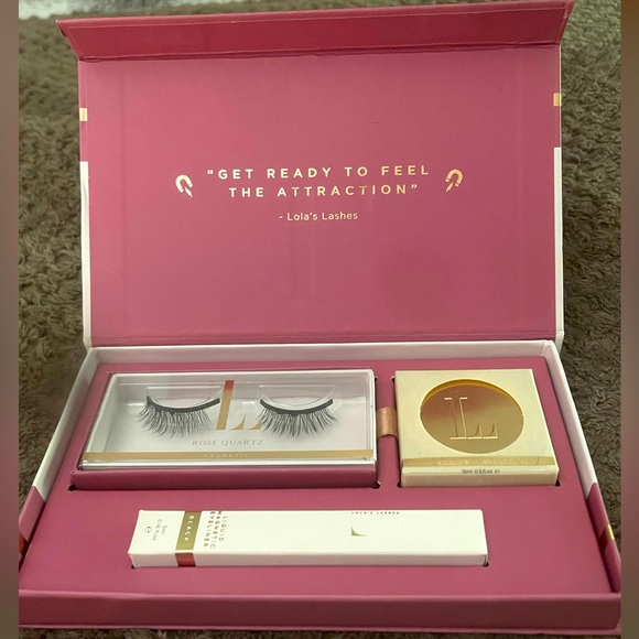 rose gold quartz magnetic lash set kit by Lola’s Lashes - Picture 5 of 11